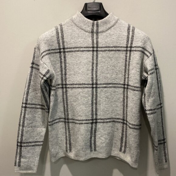 Belldini Gray Plaid Crew Neck Sweater size Small - Picture 3 of 14